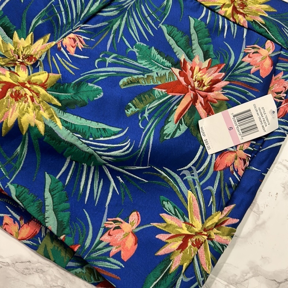 NWT! CeCe Floral Tropical Shorts - Picture 3 of 11